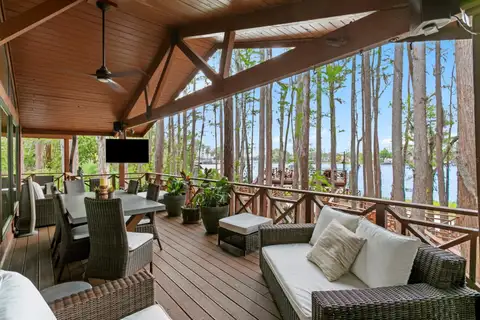 8817 ROBERTS RD — home for sale