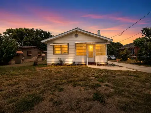 207 S PERRY AVE — home for sale