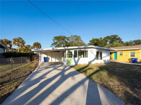 911 NEW YORK ST — home for sale