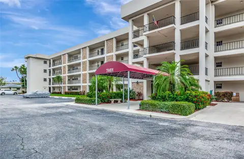 7461 W COUNTRY CLUB DR N #203 — home for sale