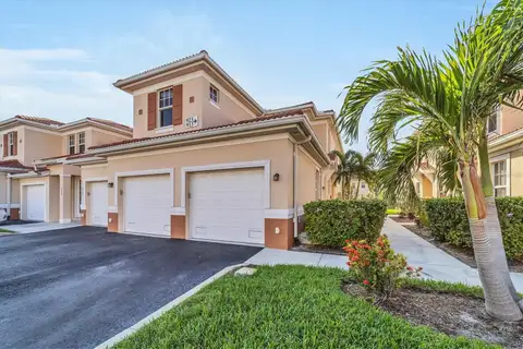 240 W END DR #923 — home for sale
