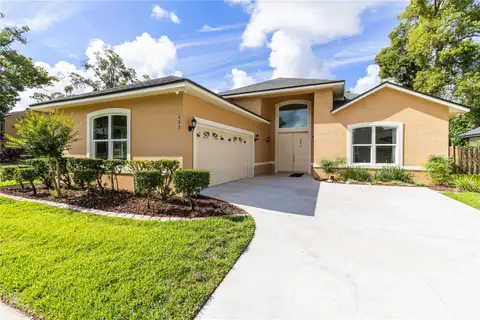 683 OAK HOLLOW WAY — home for sale