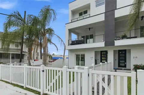 215 W COLUMBUS DR #2 — home for sale