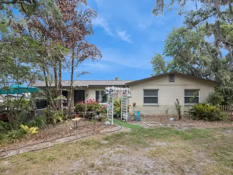 6001 MARTHAS LN — home for sale