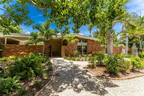 20 SPANIARDS RD — home for sale
