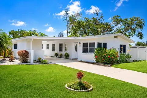 301 41ST AVE — home for sale