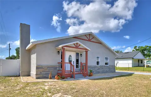 208 CENTER ST — home for sale
