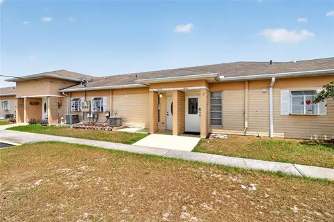 1513 CLUB CIRCLE #1513 — home for sale