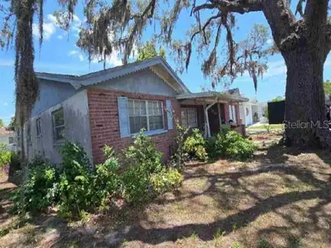10914 QUEENS RD — home for sale
