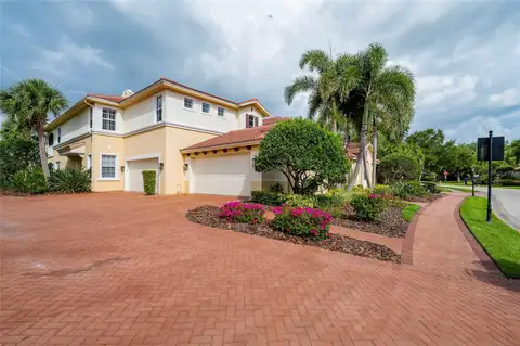 9453 NE DISCOVERY TER #201C — home for sale