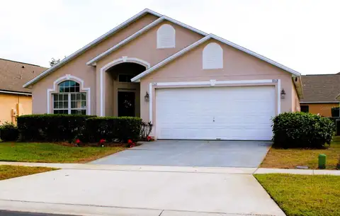 1068 LAKE BERKLEY DR — home for sale