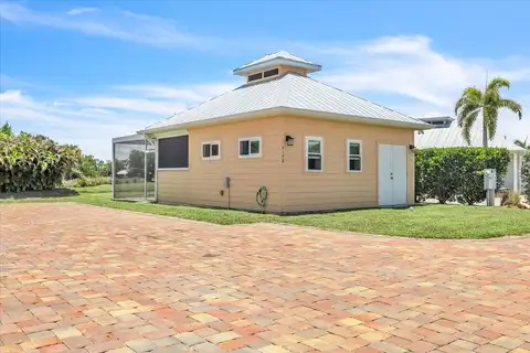 8168 SW SAND CRANE CIR — home for sale