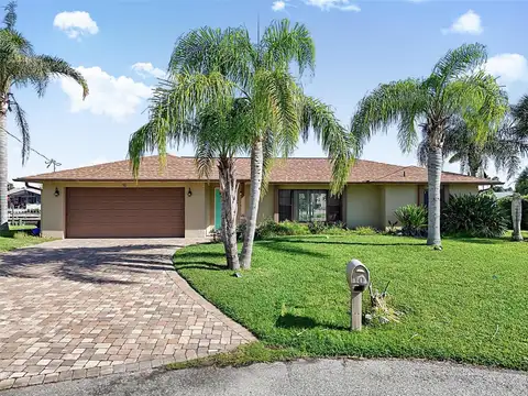 10 CROW CT — home for sale
