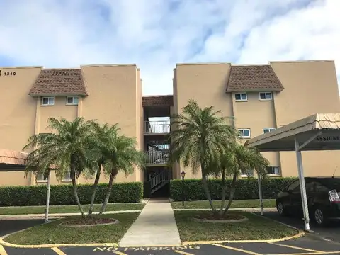 1310 GLEN OAKS DR E #385E — home for sale