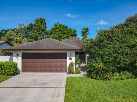 25 HUNTLEY CT — home for sale