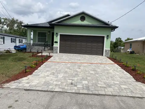 1938 SW DUKE ST — home for sale