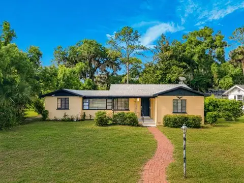 948 NE 6TH ST — home for sale