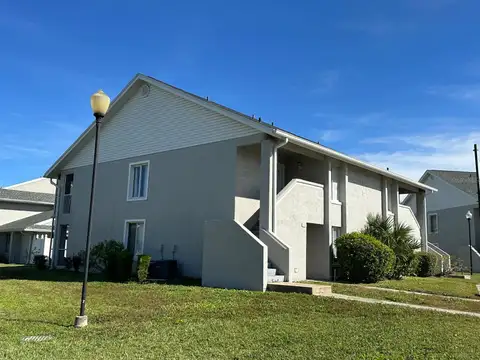 5613 BLUE SHADOWS CT #60-2 — home for sale