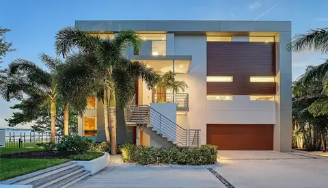 907 35TH AVENUE DR W — home for sale