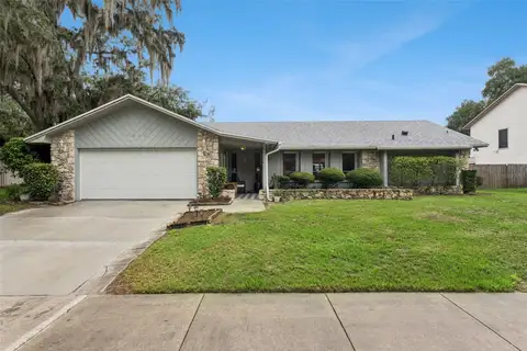 4902 BRIAR OAKS CIR — home for sale