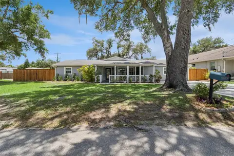 302 W COMANCHE AVE — home for sale