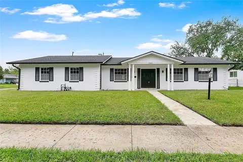 2494 CASTLEWOOD RD — home for sale
