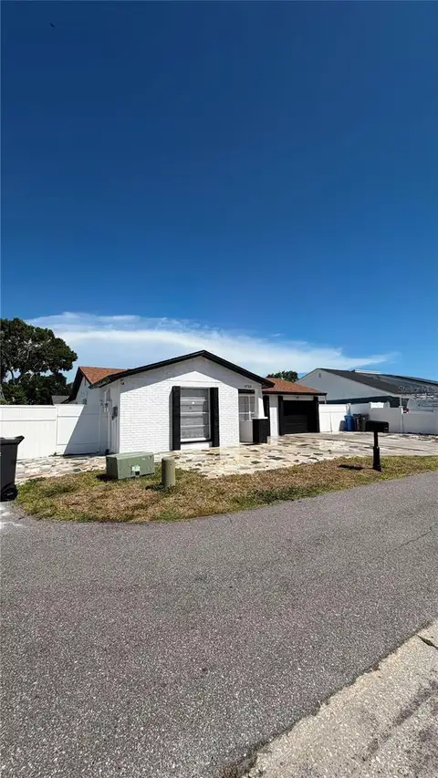 6713 WILLOW SPRING CT — home for sale