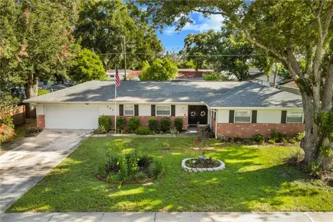 207 W WHEELER RD — home for sale