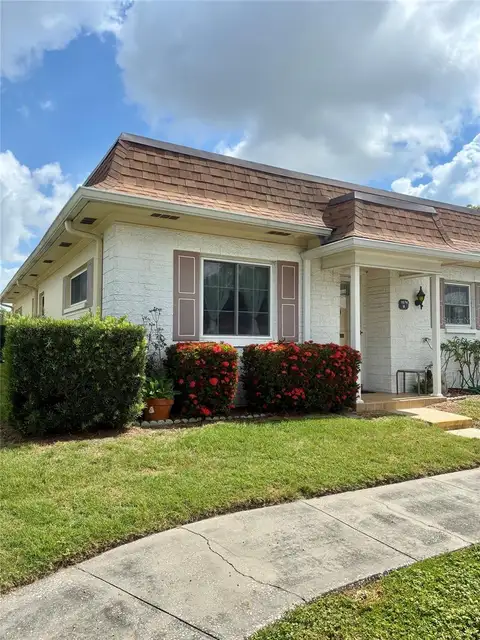 1674 S LAKE AVE #6 — home for sale