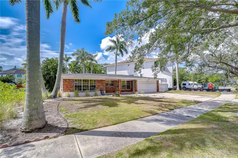 5006 W DICKENS AVE — home for sale