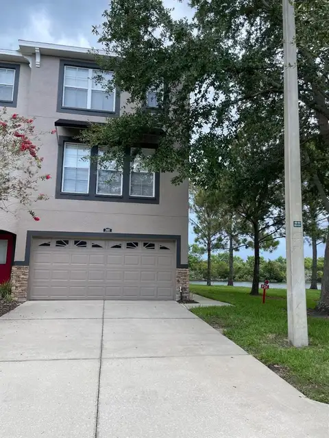 2401 LEXINGTON OAK DR — home for sale