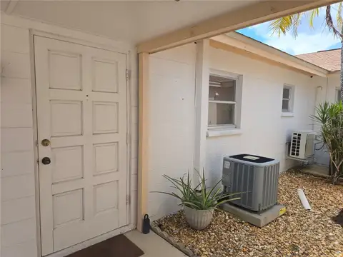 5064 LIVE OAK CIR #5064 — home for sale