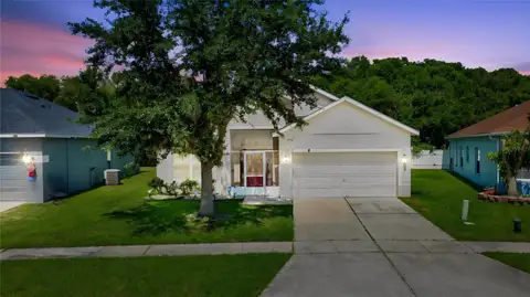 907 HACIENDA CIR — home for sale