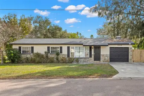 1524 ARIZONA AVE NE — home for sale