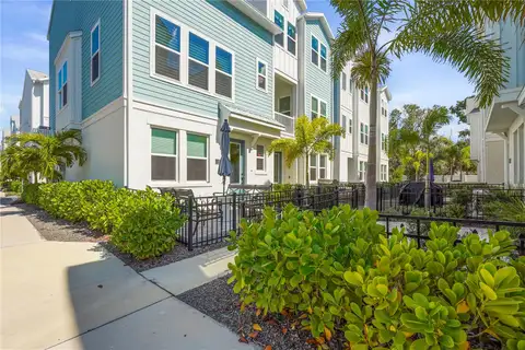 2505 BOONE CT — home for sale