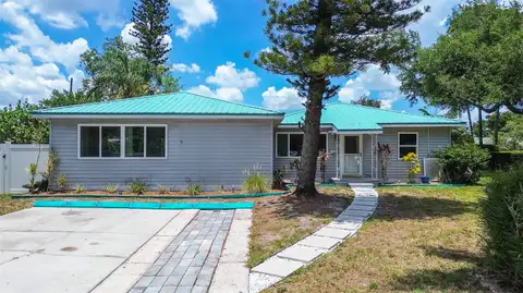 1509 CANTERBURY RD N — home for sale