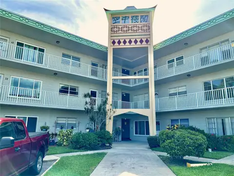 2070 WORLD PARKWAY BLVD #36 — home for sale