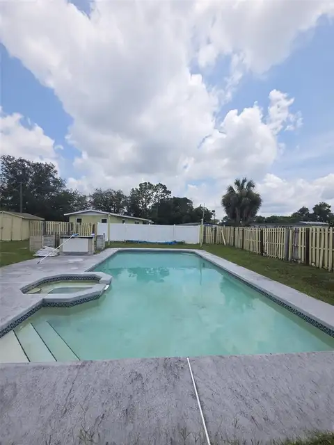 802 CRAWFORD ST — home for sale