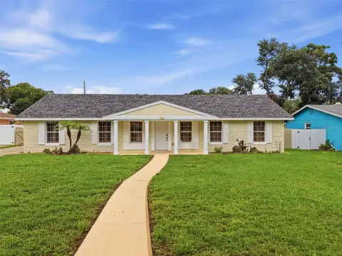 59 CRESTWOOD CIR — home for sale