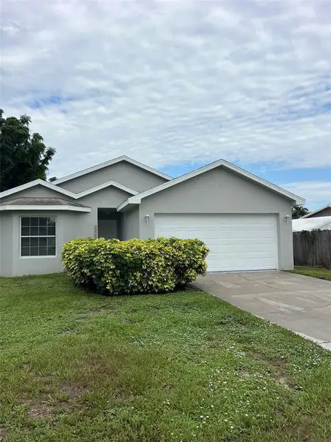 3049 SE 38TH AVE — home for sale