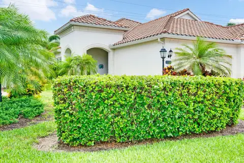 1418 CALLE GRAND ST — home for sale