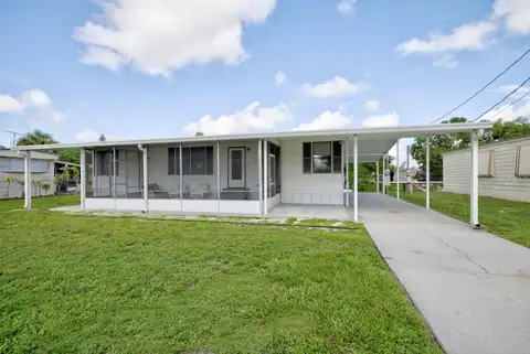 3523 SE 35TH AVE — home for sale
