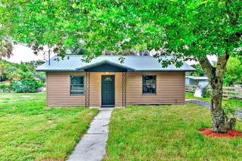 131 WIGGINS AVE — home for sale