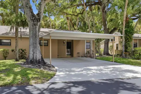 5063 VILLAGE GARDENS DR #9 — home for sale