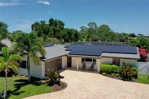 5119 VENETIAN BLVD NE — home for sale