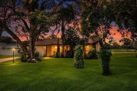 1042 TRYON CIR — home for sale