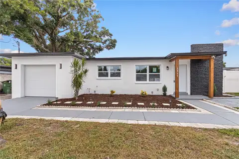 2917 W CLIFTON ST — home for sale