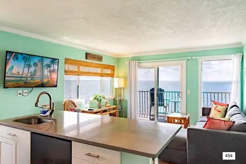 2506 N ROCKY POINT DR #454 — home for sale