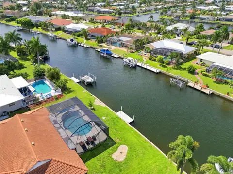 425 BELVEDERE CT — home for sale