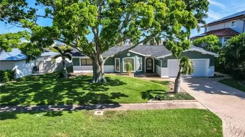 440 PALM IS SE — home for sale